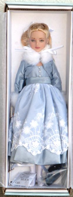 Tonner 2008 Winter Wonderland Alice Doll Tonner 2008 Winter Wonderland Alice Doll