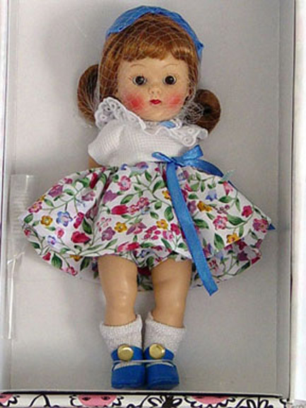 0VOG2101A Vogue Kindergarten Afternoon Linda Vintage Repro Doll 04