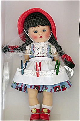0VOG2190 Vogue Clothes Pin Vintage Reproduction Ginny Doll 2004