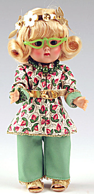 0VOG2466 Vogue And Away We Go Vintage Reproduction Ginny Doll 2007