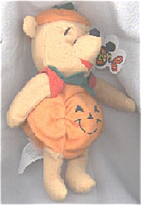 DMB0037 Disney Halloween Pumpkin Pooh Bean Bag 1997-98