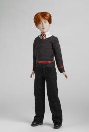 0THP0102 Tonner 12 In. Ron Weasley Doll with Gryffindor Robe 2010 1
