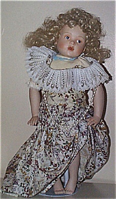 HKE0001 Helen Kish Dress-Up Ashley Doll Hamilton Collection 1991