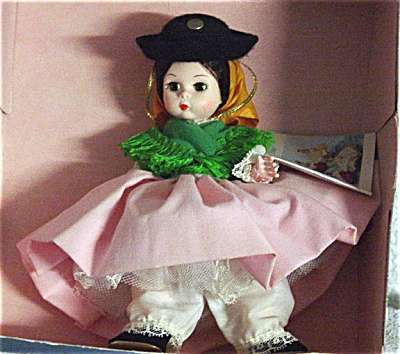 0ALX0115 Madame Alexander 1982-84 Portugal Doll