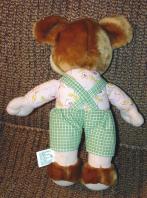 0KMT0002 Kuddle Me Plush Mouse in Green Overalls 1