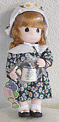 PMC0252D Precious Moments Co. April Daisy  Doll 2nd Ed. 1995