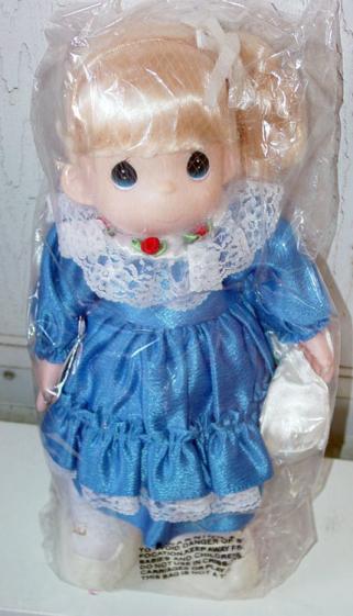 0PMC0357A Precious Moments Co. 3rd Missy Doll 1998-2000