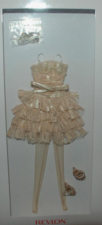 0TRV0012 Tonner Shimmering Crush 13 In. Revlon Doll Outfit Only, 2010