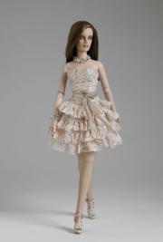 0TRV0012 Tonner Shimmering Crush 13 In. Revlon Doll Outfit Only, 2010 1