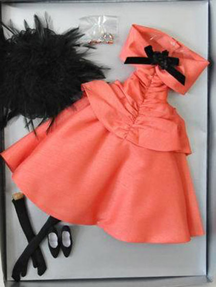 0TAH0072 Tonner Something Extravagent 16 In. Doll Outfit, 2011 