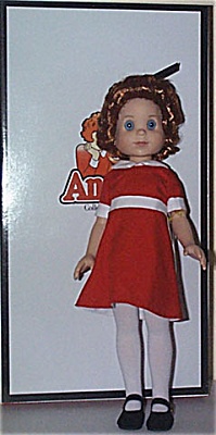 TON0010 Tonner Vinyl 14 Inch Orphan Annie Doll 1997