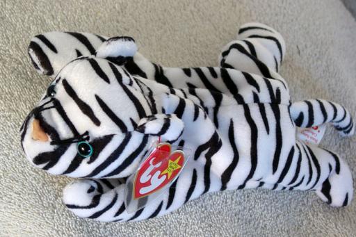 TBB0005 Ty Blizzard the Black and White Tiger Beanie Baby 1997