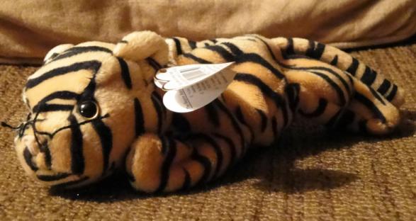 TBB0016 Ty Stripes the Yellow-Orange Tiger Beanie Baby, 1996